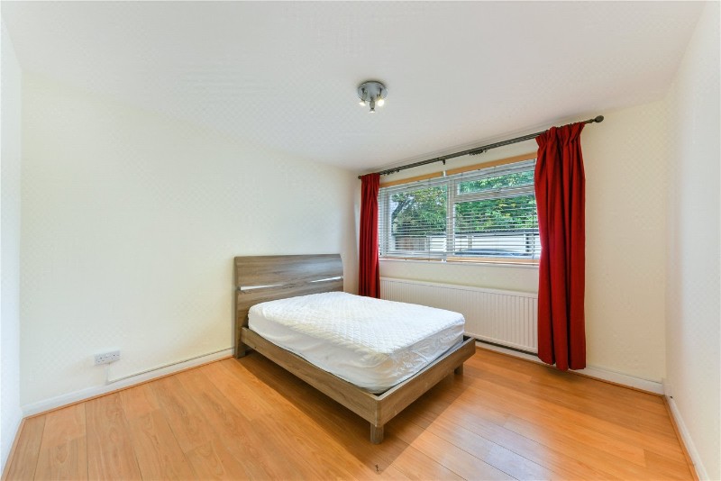 Oxbridge Court, Oxford Road North, Chiswick, W4