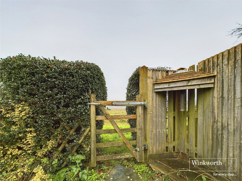 Spring Close, Upper Basildon, Reading, Berkshire, RG8