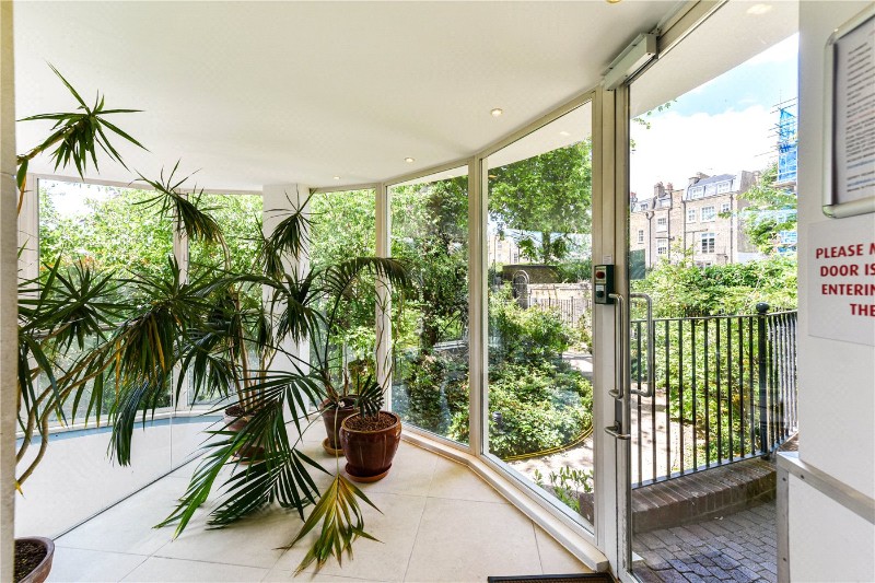 Myddelton Passage, London, EC1R