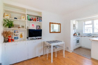 Dafforne Road, London, SW17