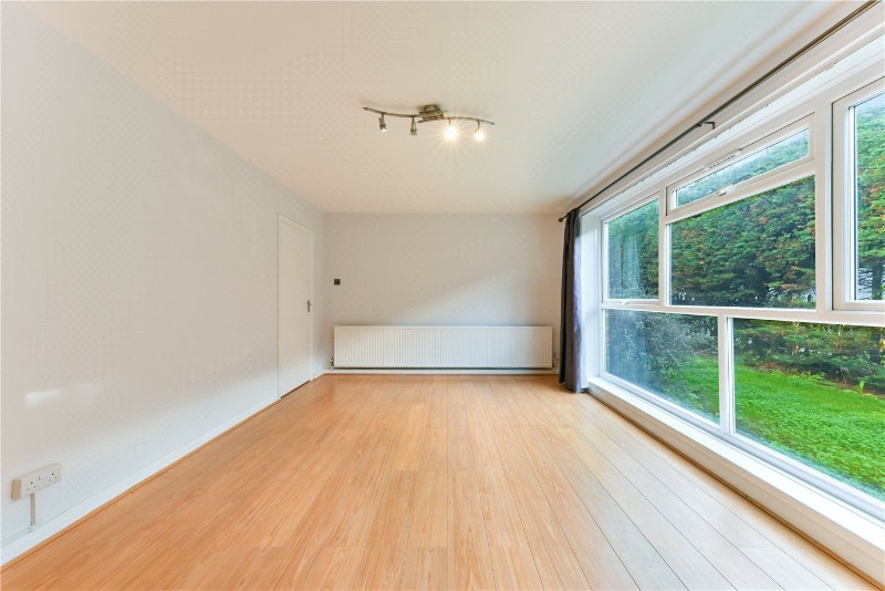 Oxbridge Court, Oxford Road North, Chiswick, W4
