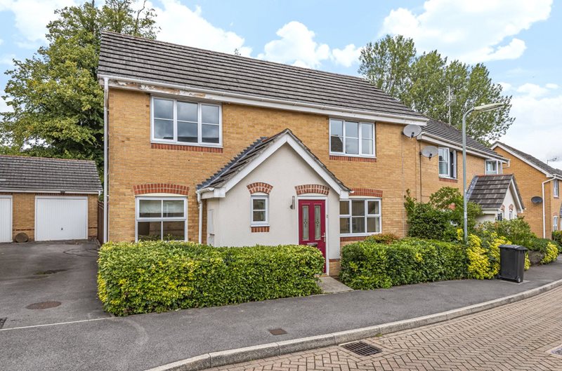 Oceana Crescent, Beggarwood, Basingstoke, RG22