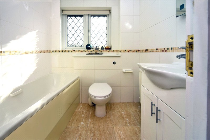 Thurnham Way, Tadworth, Surrey, KT20