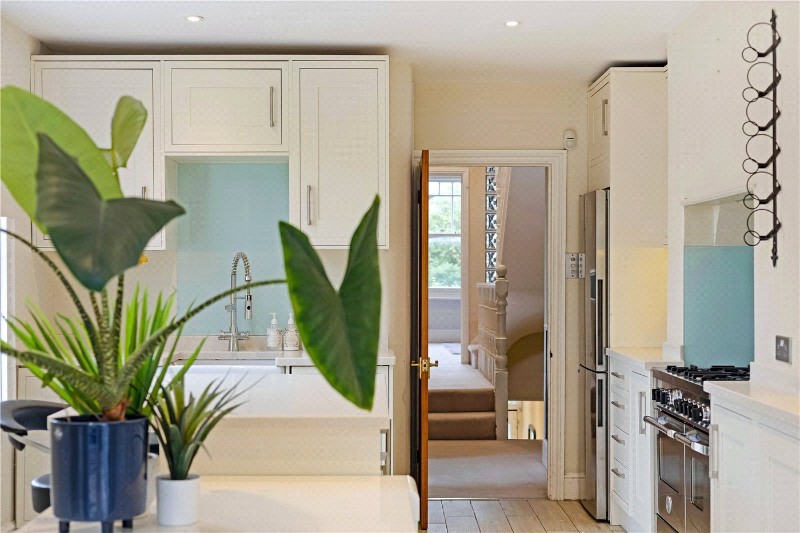 Klea Avenue, London, SW4