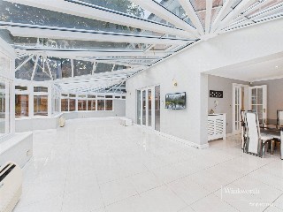 Rosyth Gardens, Newbury, Berkshire, RG14