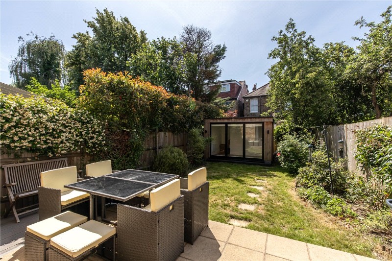 Creffield Road, London, W5