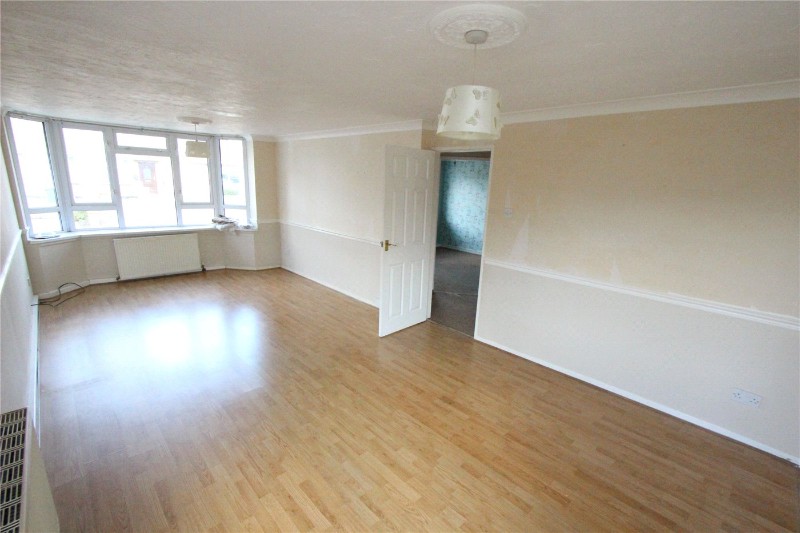Woodville Close, Rochford, Essex, SS4