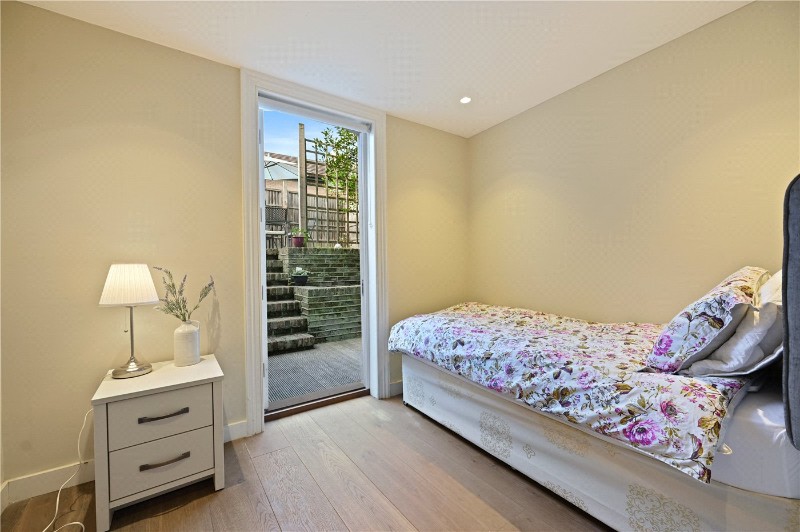 Westbourne Park Road, London, W11