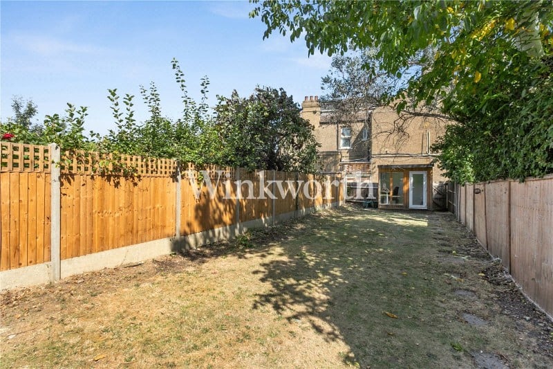 Park Avenue, London, N13
