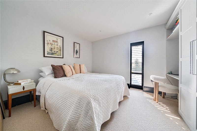 Echo Barn Lane, Wrecclesham, Farnham, Surrey, GU10