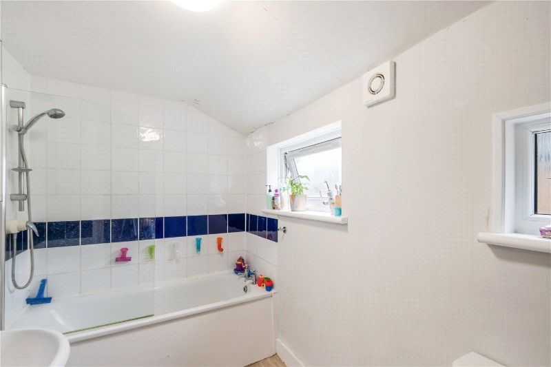 Tarbert Road, East Dulwich, London, SE22