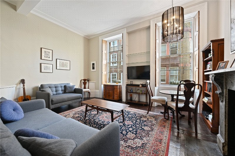 New Row, London, WC2N