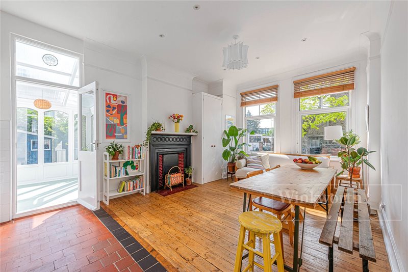 College Road, London, NW10