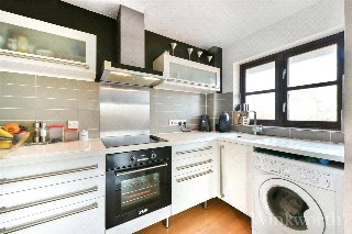 Avignon Road, London, SE4