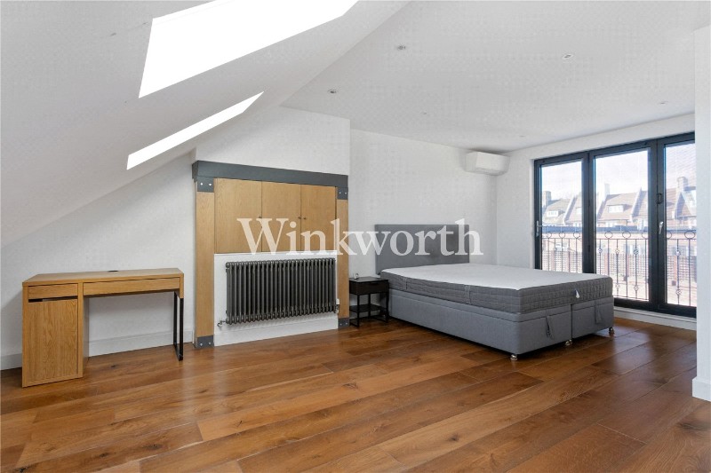 The Grove, London, N13