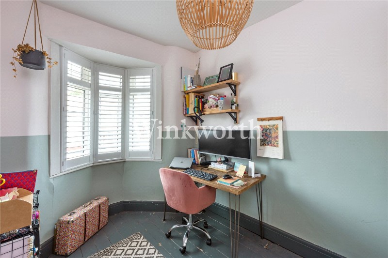 Hamilton Crescent, London, N13