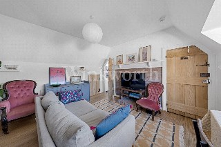 Heath Close, London, NW11