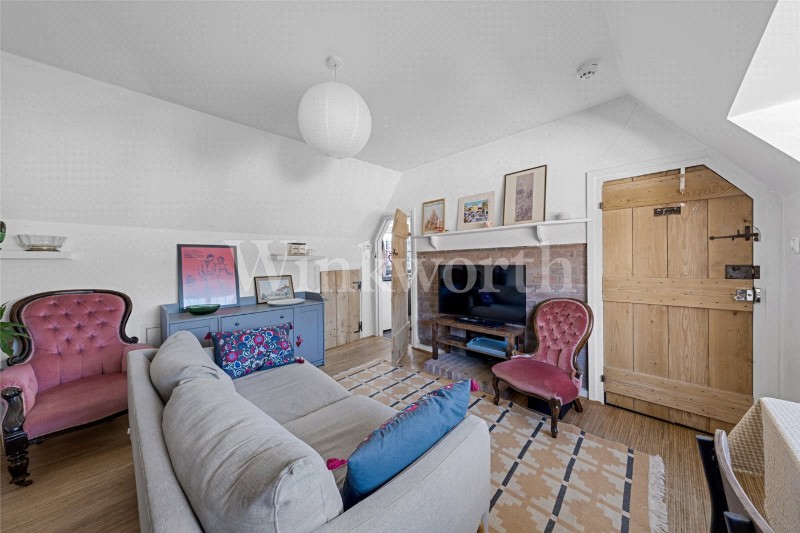 Heath Close, London, NW11