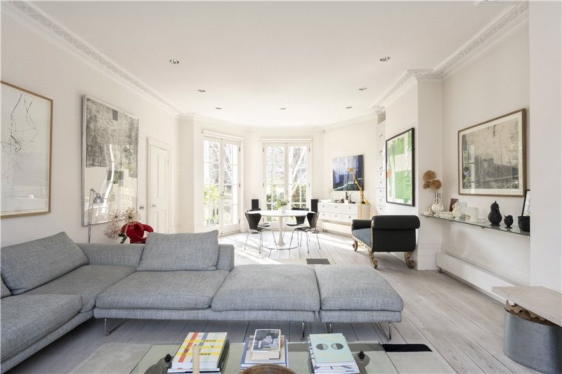 Stockwell Park Crescent, London, SW9