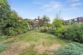Hedge Lane, London, N13