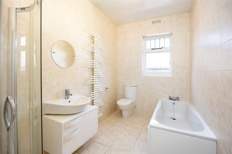 Westmead, London, SW15