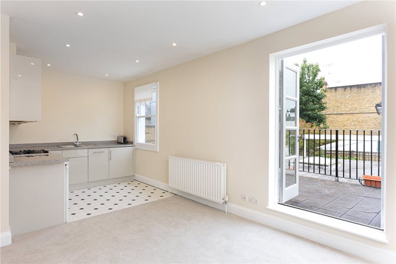 Upper Richmond Road, Putney, London, SW15