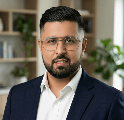 Nik Vadher