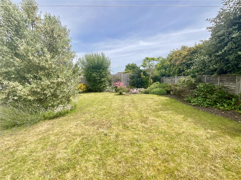 Ridgefield Gardens, Highcliffe, Dorset, BH23