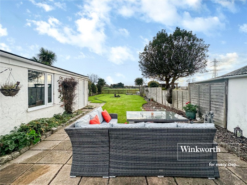 High Mead, Longham, Ferndown, Dorset, BH22