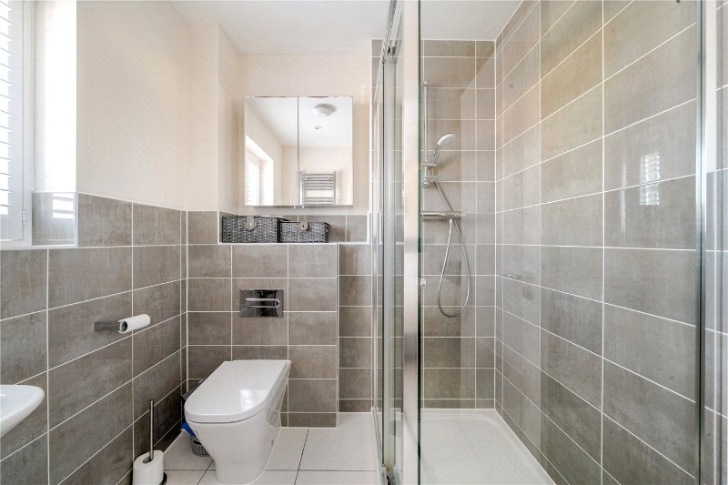 Gardenia Drive, Wrecclesham, Farnham, Surrey, GU10