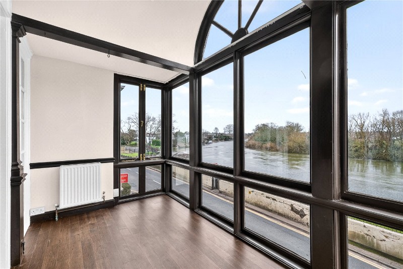 Russell Road, Shepperton, Surrey, TW17