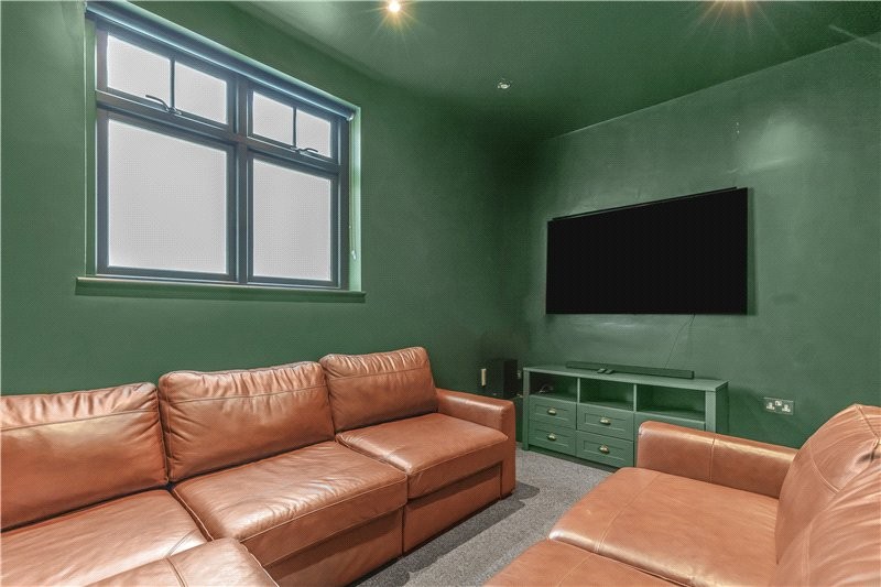 Beverley Close, Barnes, London, SW13