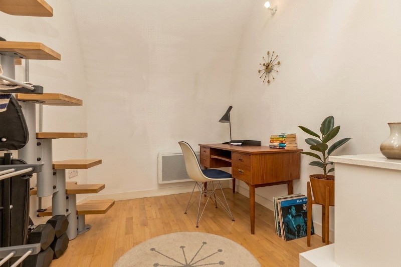 Piano Lane, Carysfort Road, London, N16