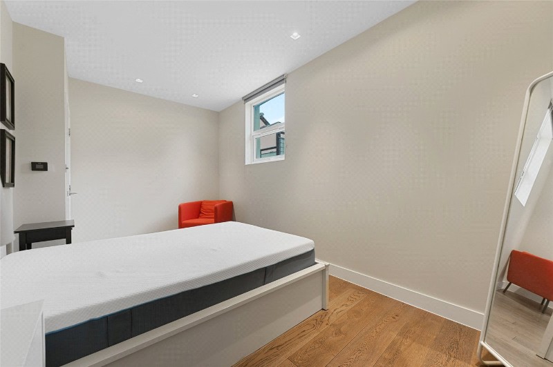 Uxbridge Road, Shepherds Bush, London, W12