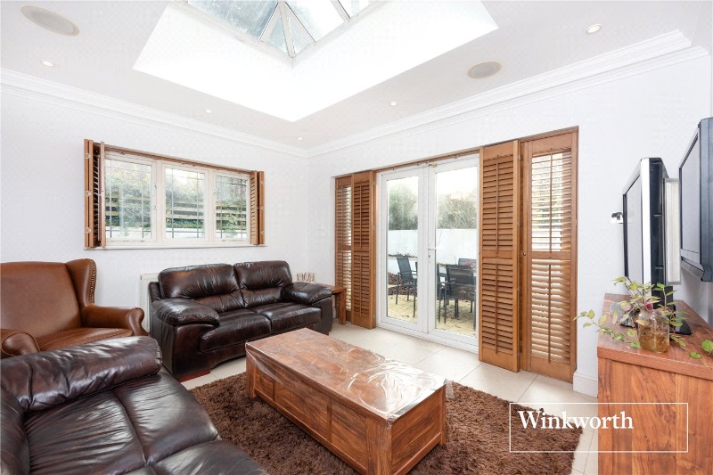 Hendon Lane, Finchley, London, N3