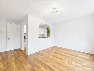 Rowe Court, Grovelands Road, Reading, Berkshire, RG30