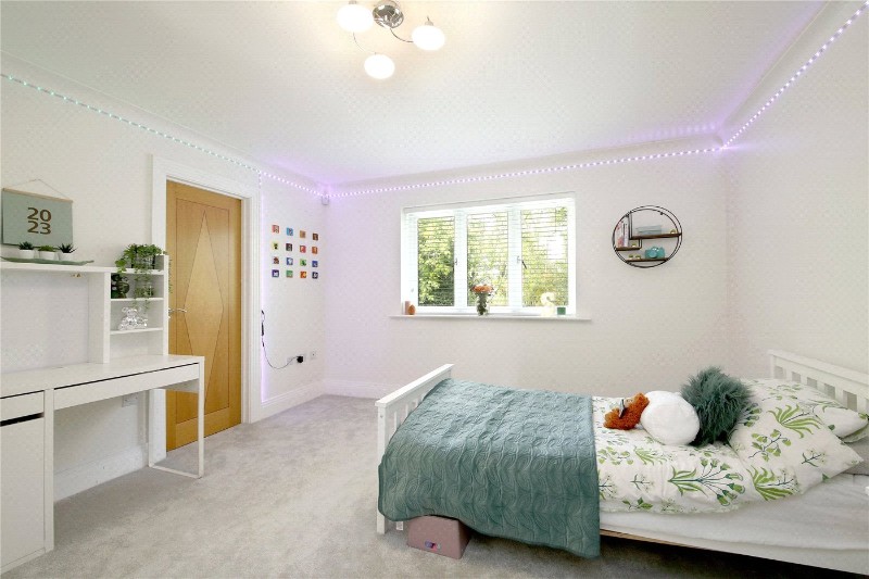 Park Grove, Knotty Green, Beaconsfield, HP9
