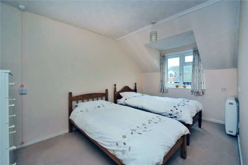 Henbit Close, Tadworth, Surrey, KT20