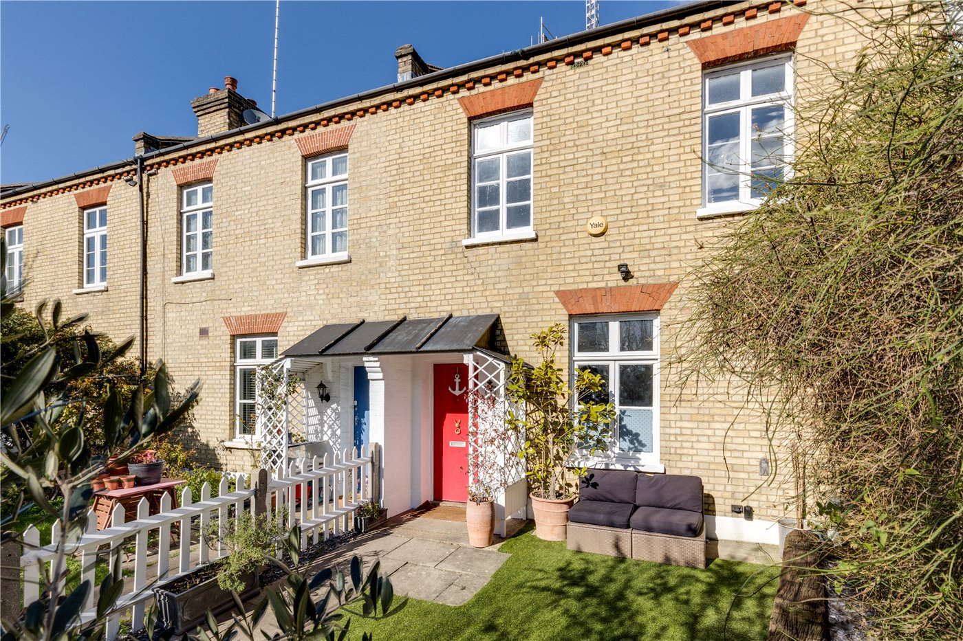 Imperial Square, SW6