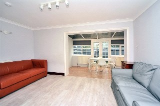 Silver Close, Kingswood, Tadworth, Surrey, KT20