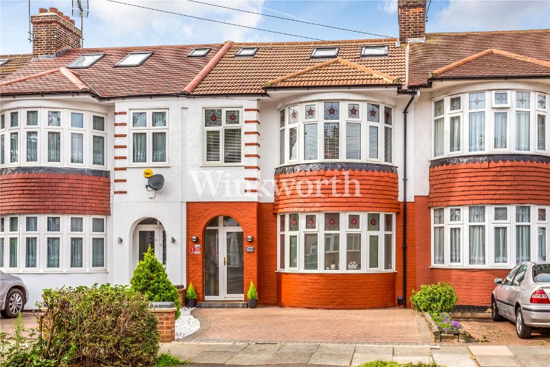 5 bedroom property for sale in Hyde Park Avenue, London, N21 (Ref