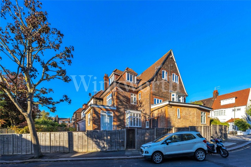 Templars Avenue, London, NW11