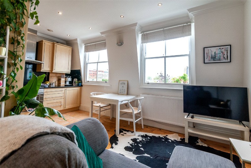 Axminster Road, Holloway, N7