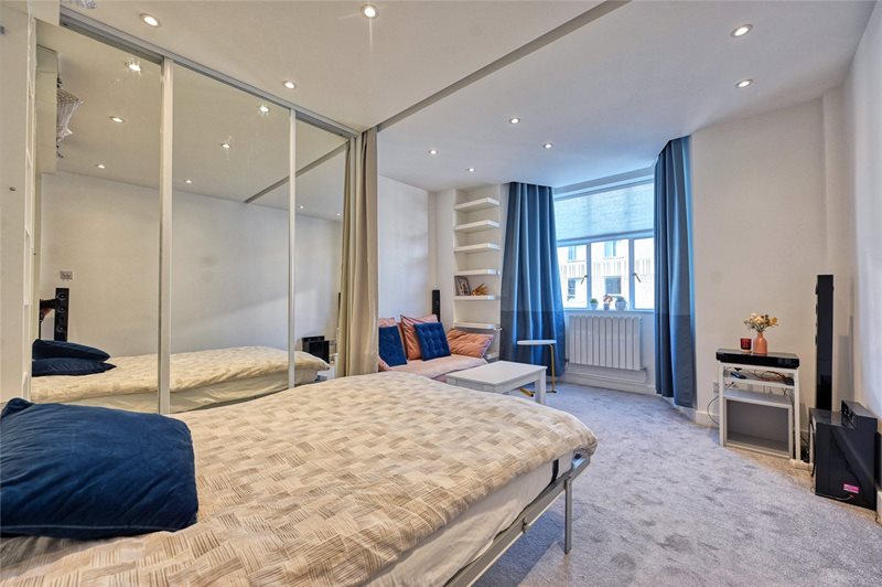 Woburn Place, London, WC1H