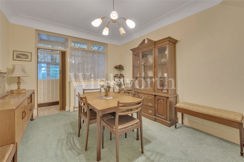 Montpelier Rise, London, NW11