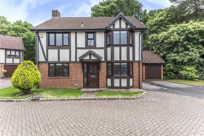 Shire Close, Bagshot, Surrey, GU19