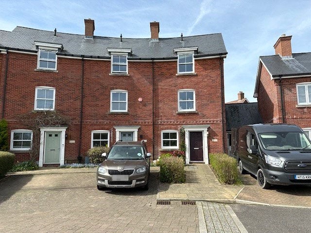 Griffin Close, Wimborne, Dorset, BH21