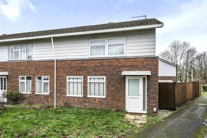 Novello Close, Basingstoke, Hampshire, RG22