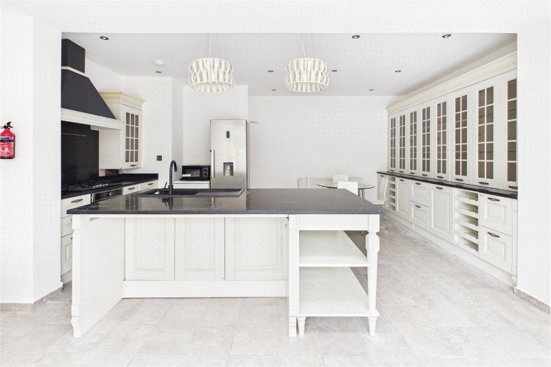 Romeyn Road, London, SW16