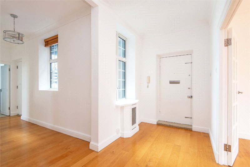 Eyre Court, Finchley Road, St John&#39;s Wood, London, NW8